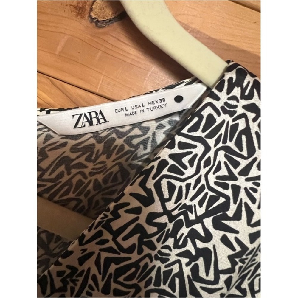 Zara Midi Dress Women Large Black White Geometric Ruched Slit Excellent V-Neck - Picture 4 of 6